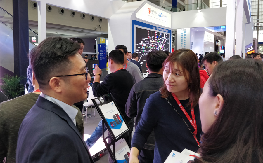 星空电竞光电深圳LED展\展会现场